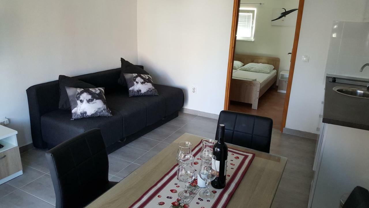 דירות וודיצה Apartman Luka מראה חיצוני תמונה