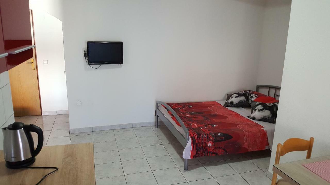 דירות וודיצה Apartman Luka מראה חיצוני תמונה
